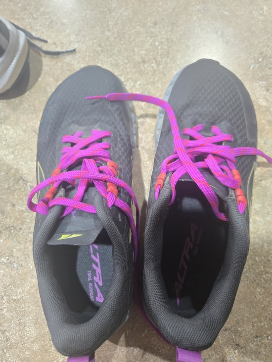 Altra Shoes - Altra Outroad Traill Runners
